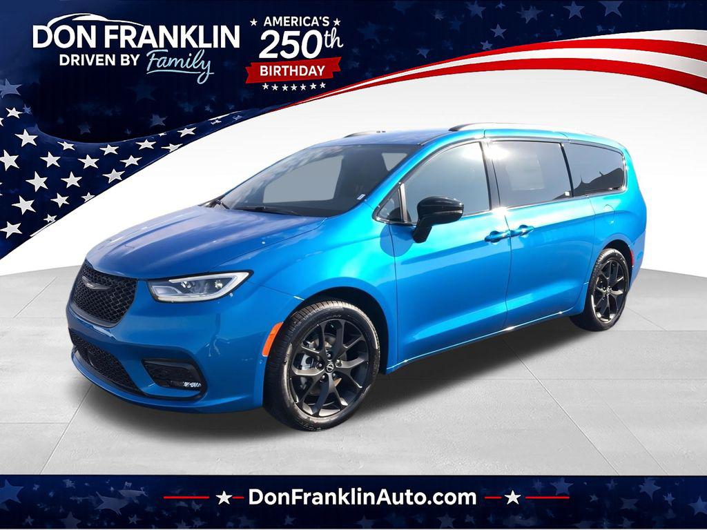 New 2026 Chrysler Pacifica L