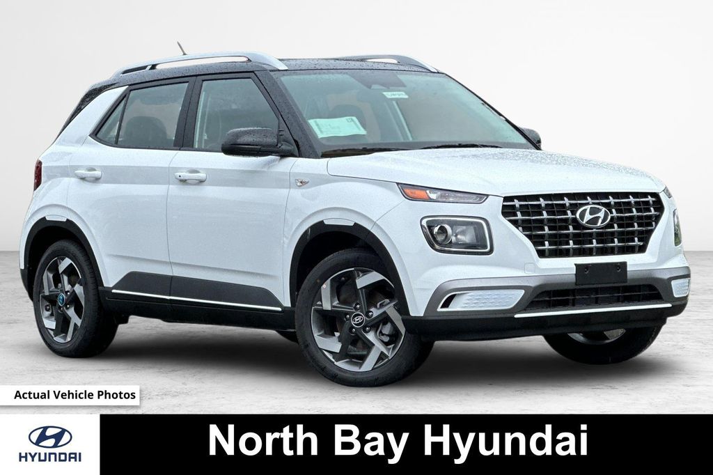 New 2026 Hyundai VENUE SEL w/Two-Tone Roof