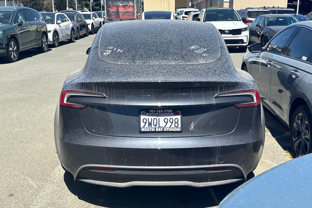 2025 Tesla MODEL 3 STANDARD RANGE 照片 6