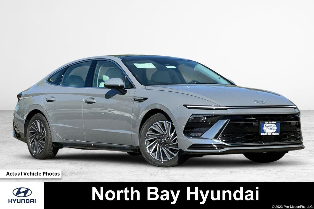 New 2026 Hyundai SONATA Hybrid SE