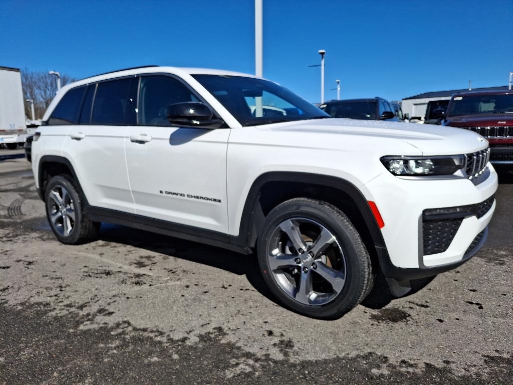 New 2026 Jeep Grand Cherokee Limited 4x4
