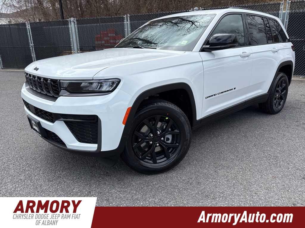 New 2026 Jeep Grand Cherokee Laredo