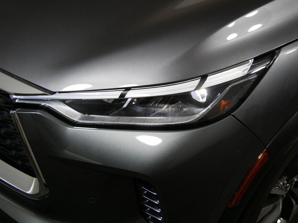 صورة 8 لـ 2025 Infiniti QX60 LUXE