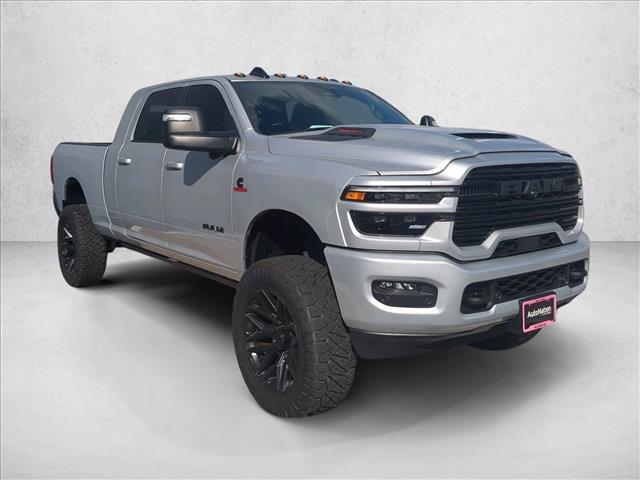 صورة 7 لـ 2026 RAM 2500 LARAMIE MEGA CAB 4X4 6'4' BOX