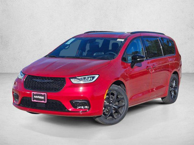 New 2026 Chrysler Pacifica Limited