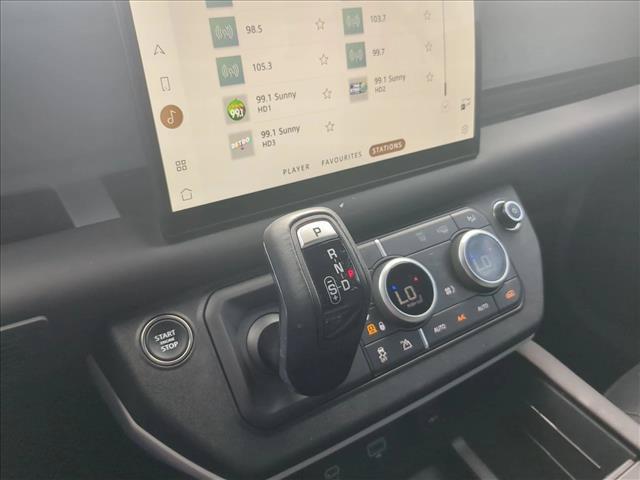 صورة 12 لـ 2024 LAND Rover DEFENDER 130 P400 X-DYNAMIC SE