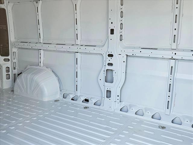 صورة مصغرة 15 لـ 2026 RAM PROMASTER 2500 TRADESMAN
