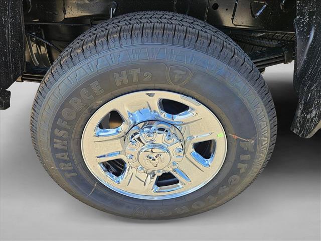 صورة 10 لـ 2026 RAM 3500 TRADESMAN CREW CAB 4X4 8' BOX