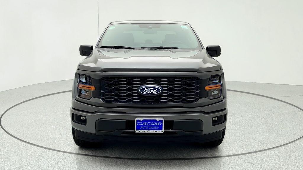 صورة 2 لـ 2026 FORD F-150 STX
