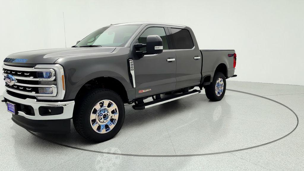 2026 FORD F-250 LARIAT photo 3
