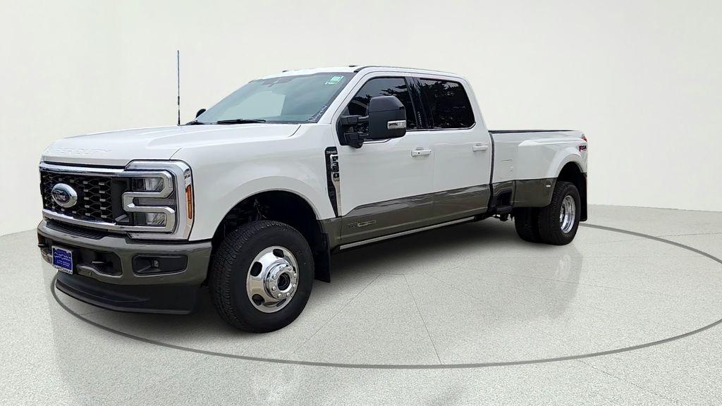 2026 FORD F-350 KING RANCH — фото 3