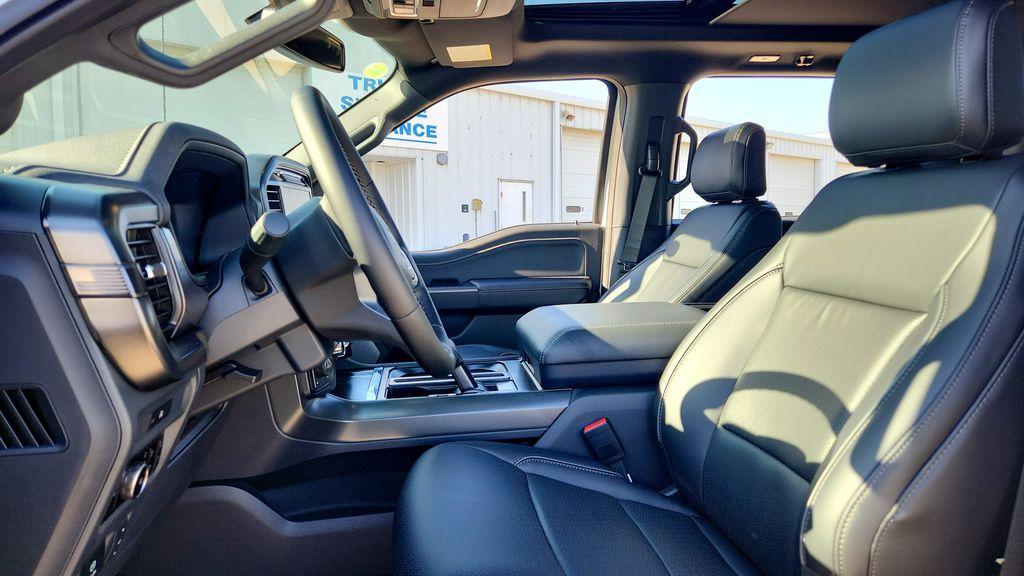 FORD F-150 LARIAT - 10