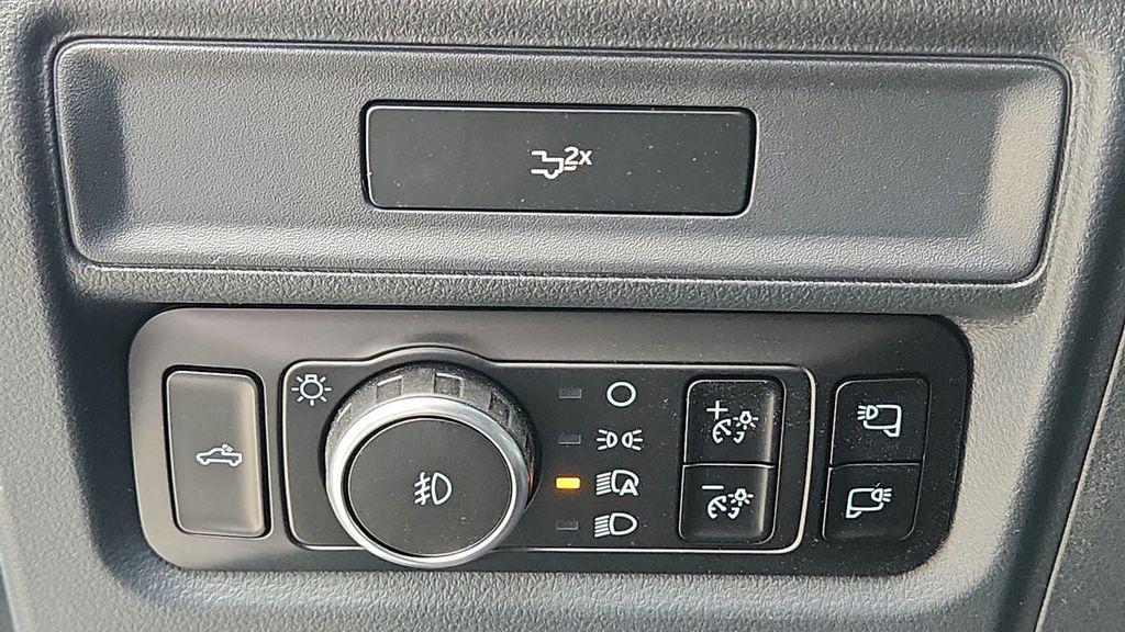 2026 FORD F-150 XLT photo 10