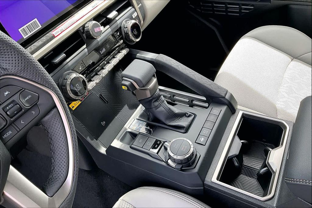 صورة 7 لـ 2026 Toyota TACOMA LIMITED
