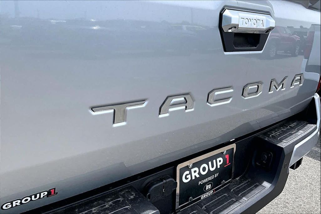 2026 Toyota TACOMA LIMITED — миниатюра 15