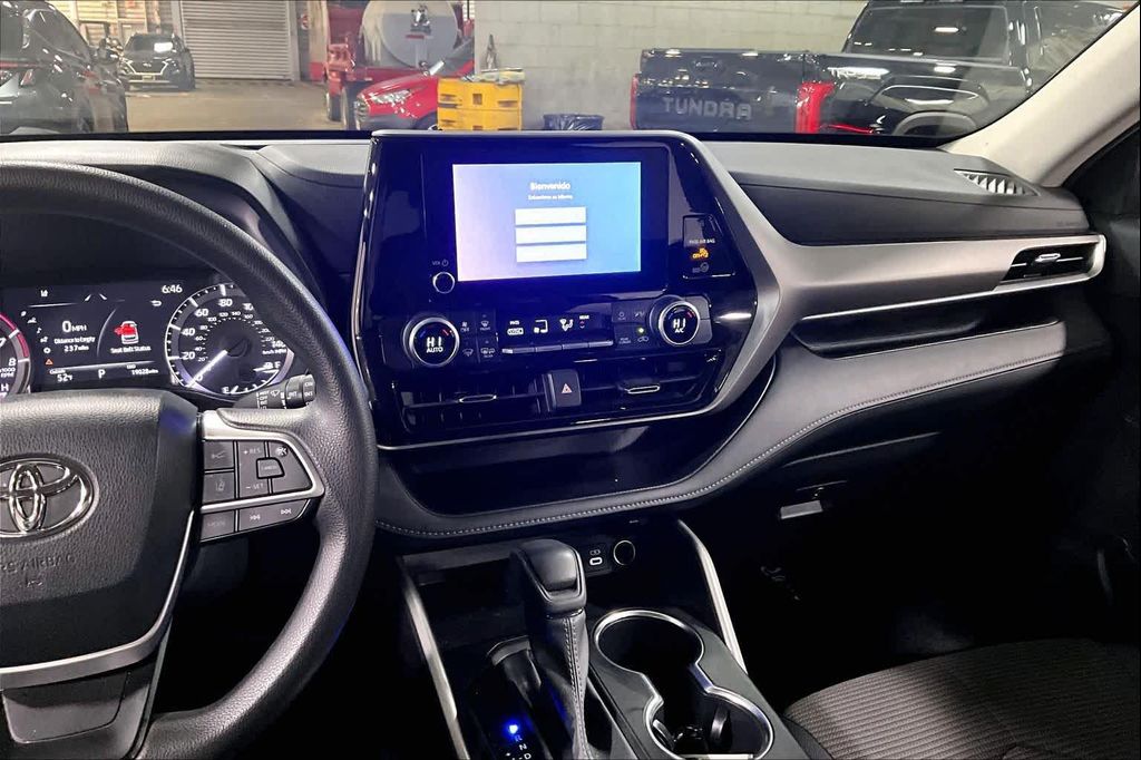 TOYOTA HIGHLANDER - 7