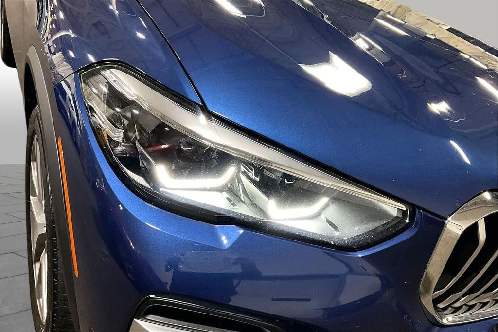 صورة مصغرة 28 لـ 2022 BMW X5 XDRIVE40I