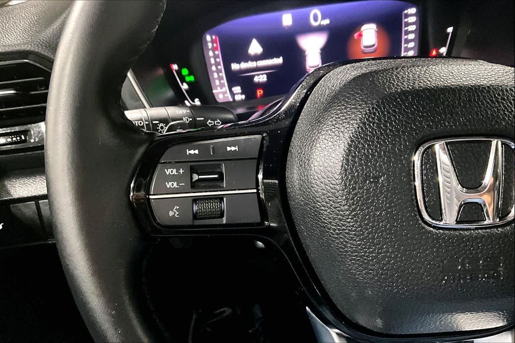 2026 Honda PILOT TOURING 8-PASSENGER — миниатюра 24
