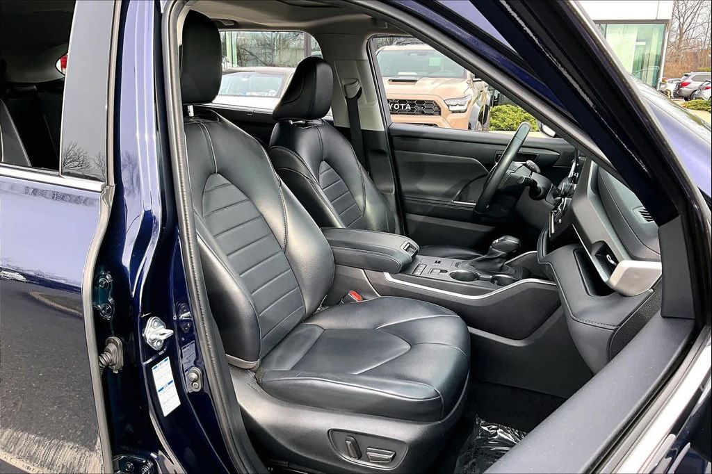 TOYOTA HIGHLANDER - 9