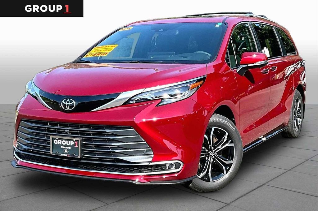 New 2026 Toyota Sienna Platinum