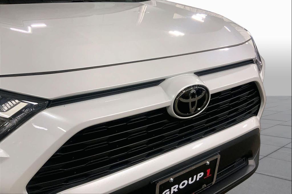 2024 Toyota RAV4 XLE PREMIUM — миниатюра 30