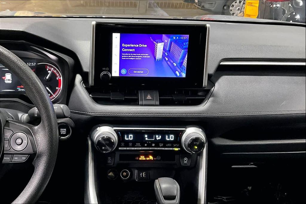TOYOTA RAV4 - 7