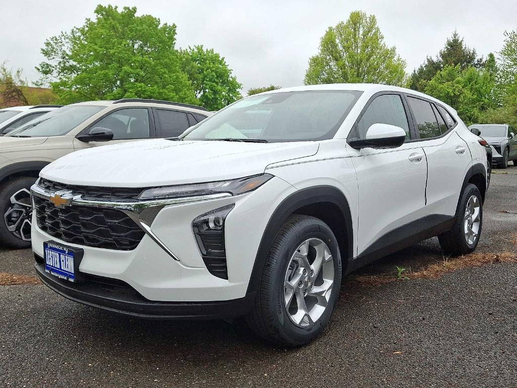 New 2026 Chevrolet Trax LS
