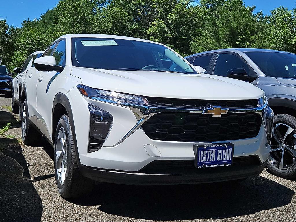 New 2026 Chevrolet Trax LS