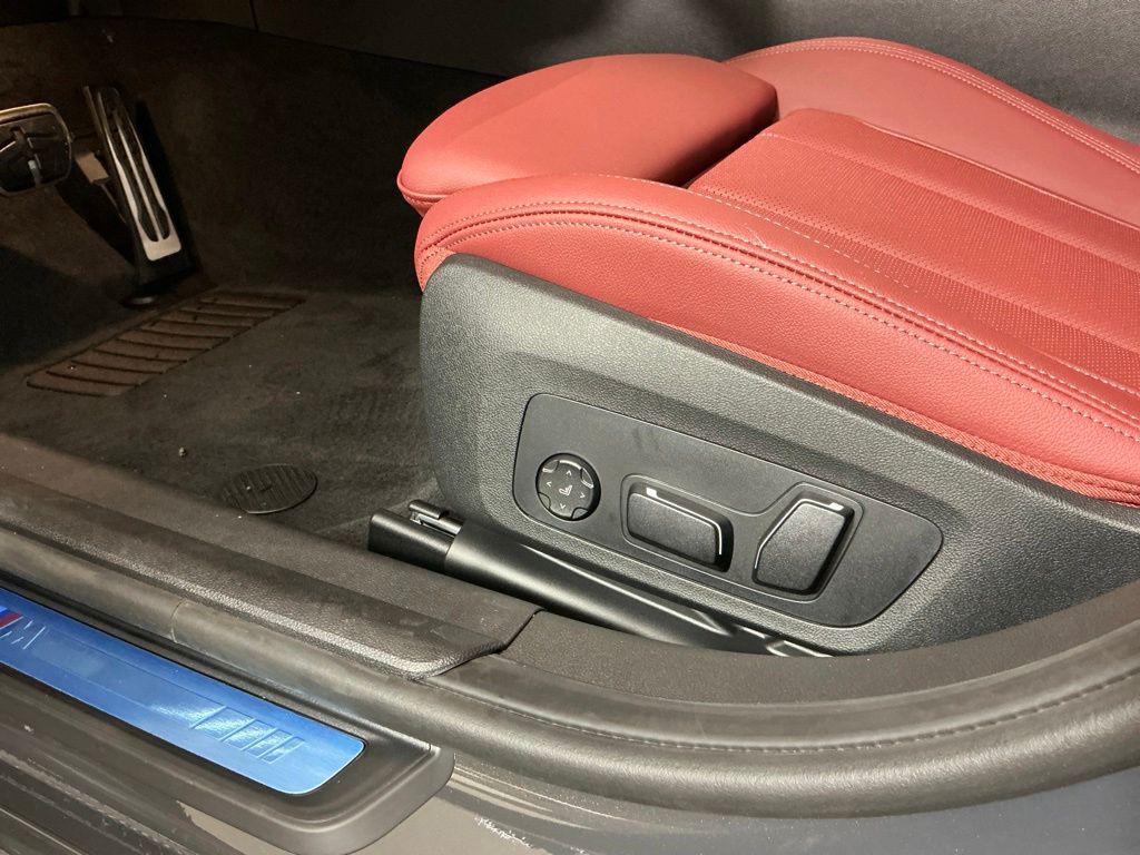 صورة مصغرة 21 لـ 2026 BMW 330 330I