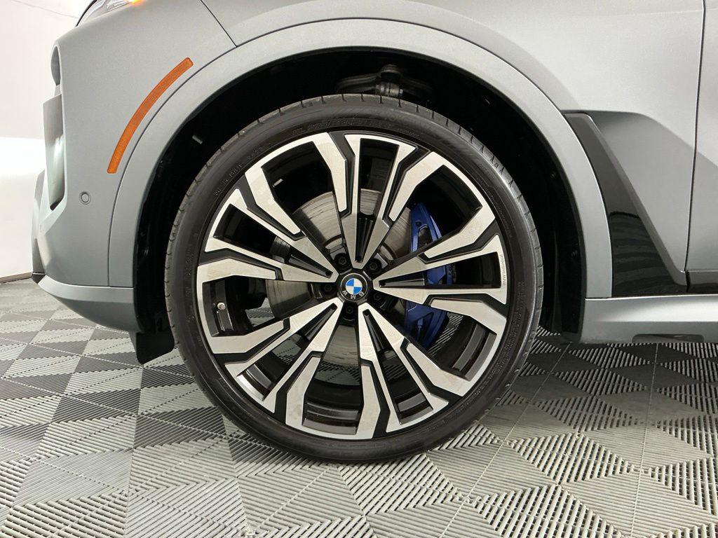 2025 BMW X7 M60I — миниатюра 38