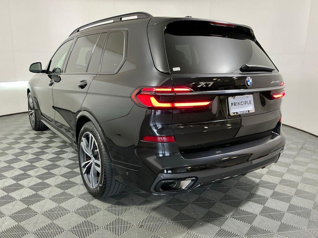 صورة مصغرة 8 لـ 2024 BMW X7 XDRIVE40I