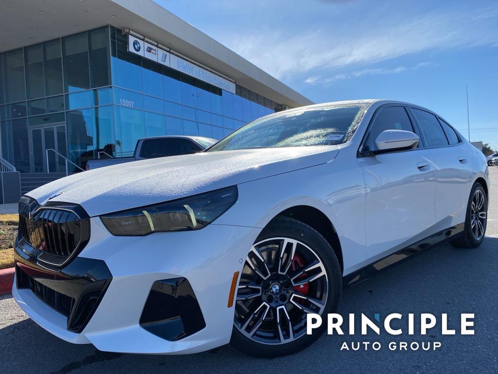 New 2025 BMW 530 i