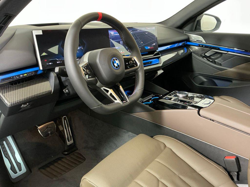 2026 BMW I5 M60 缩略图 21