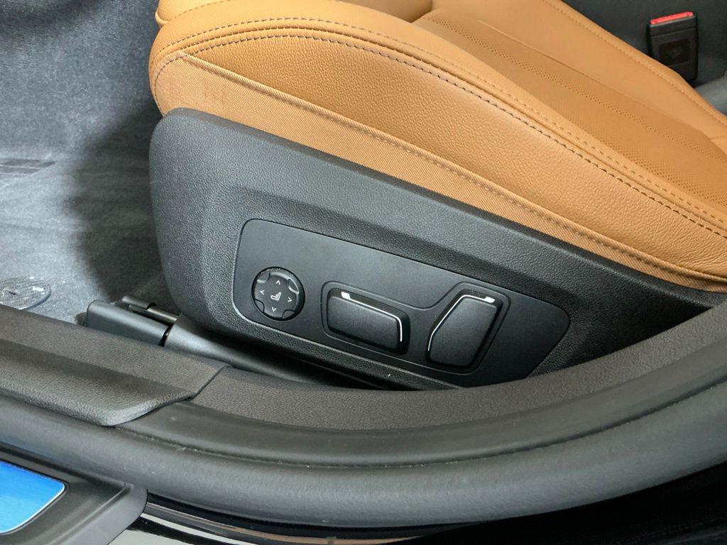 2026 BMW 330 NA — миниатюра 21