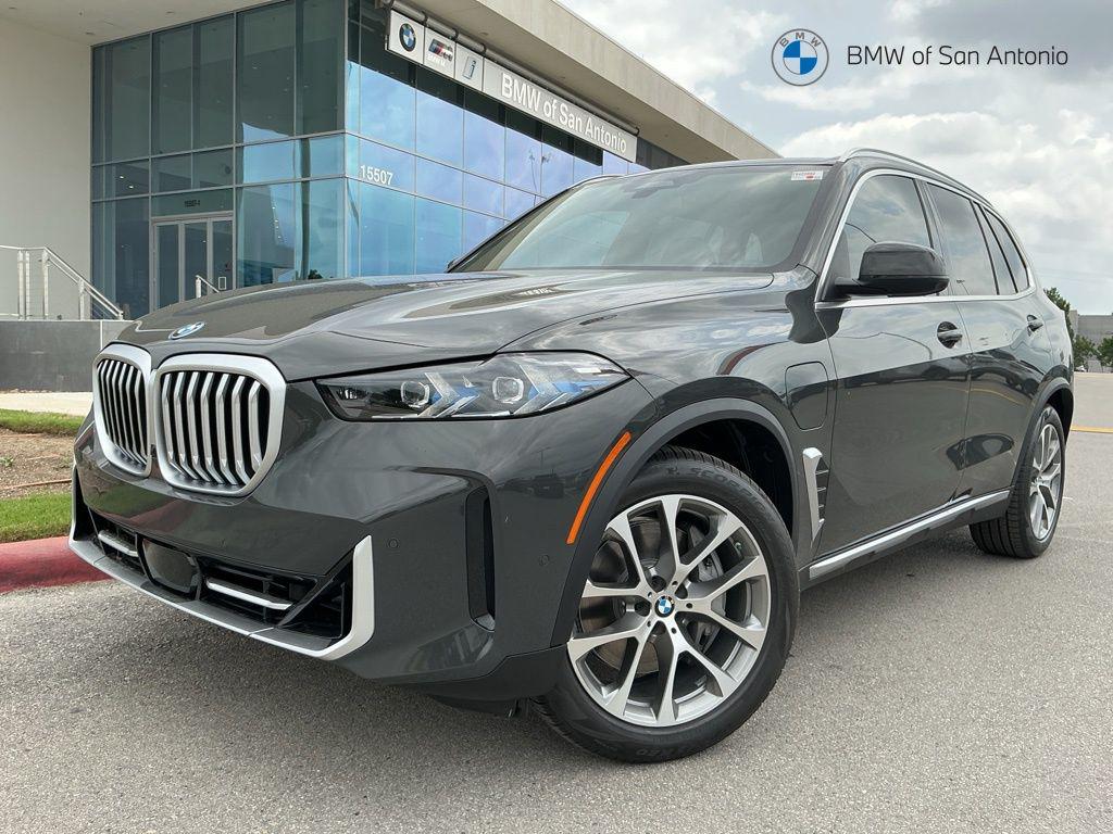 New 2026 BMW X5 PHEV xDrive50e