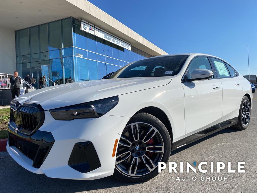 New 2025 BMW 530 i