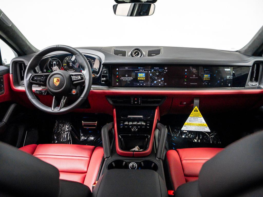 صورة مصغرة 28 لـ 2026 Porsche CAYENNE TURBO GT