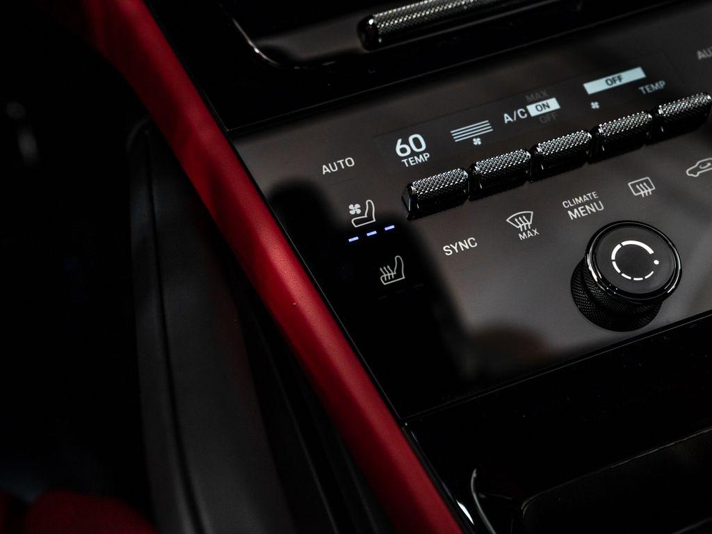 صورة مصغرة 27 لـ 2026 Porsche CAYENNE TURBO GT