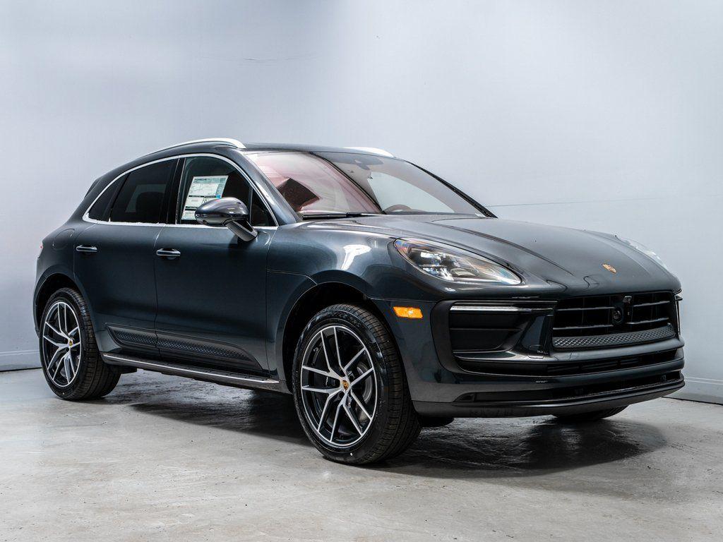 2026 Porsche MACAN BASE — фото 9