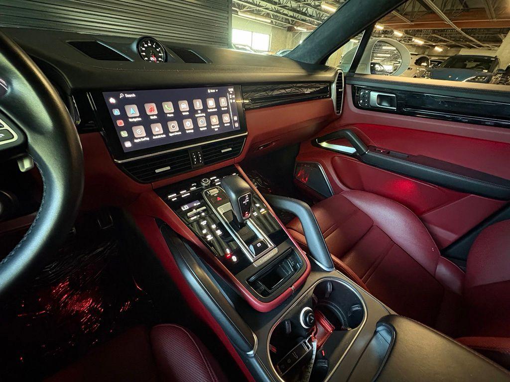 2022 Porsche CAYENNE TURBO COUPE AWD 照片 32