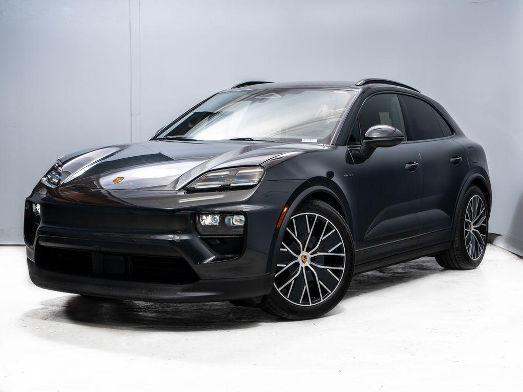 New 2026 Porsche Macan 4