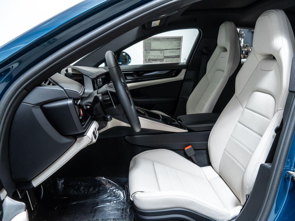 صورة 5 لـ 2026 Porsche PANAMERA 4