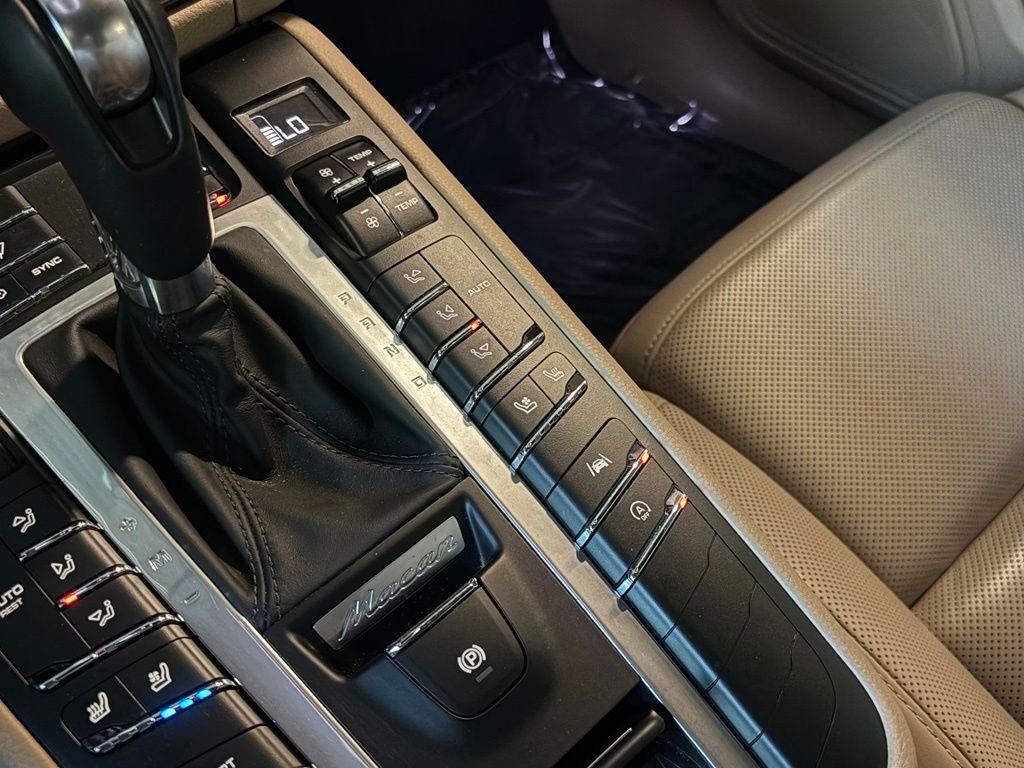 2021 Porsche MACAN BASE 缩略图 30
