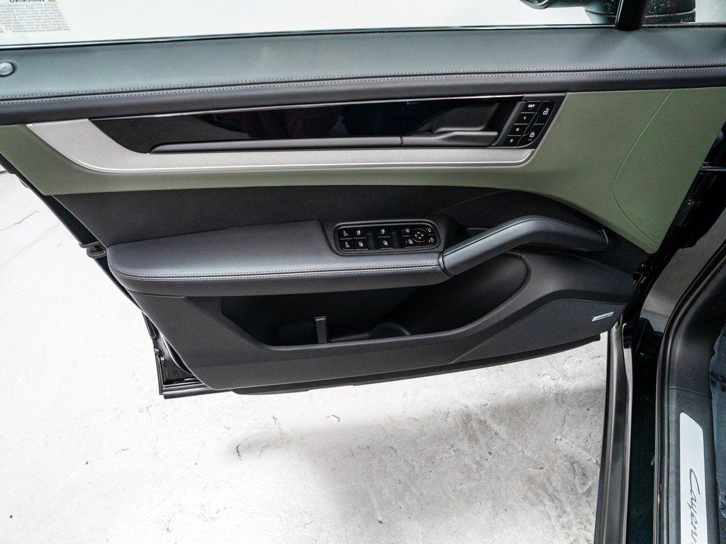 2026 Porsche CAYENNE BASE 缩略图 22