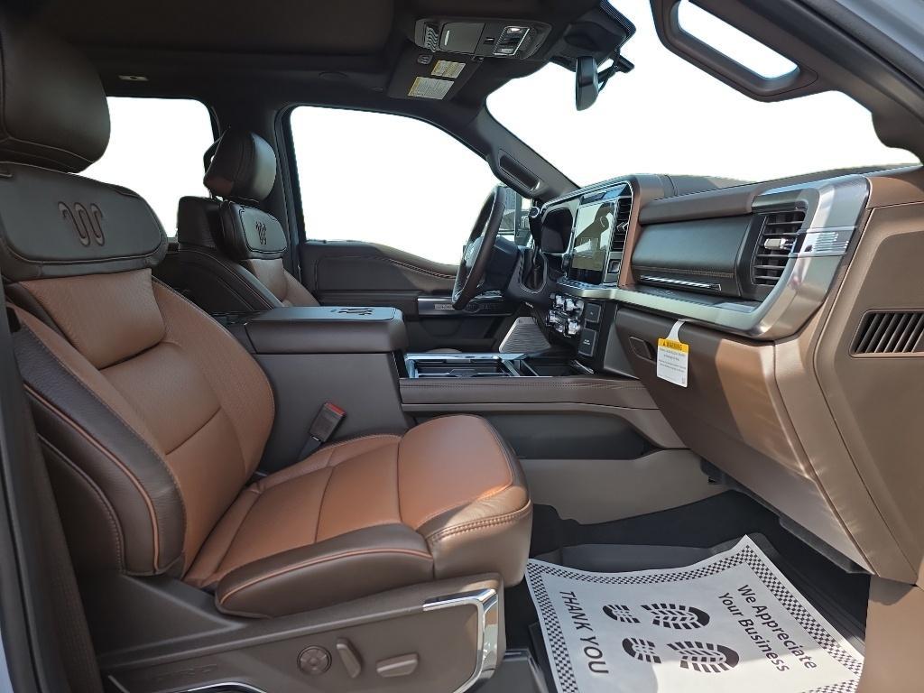 2026 FORD F-350 KING RANCH — фото 5