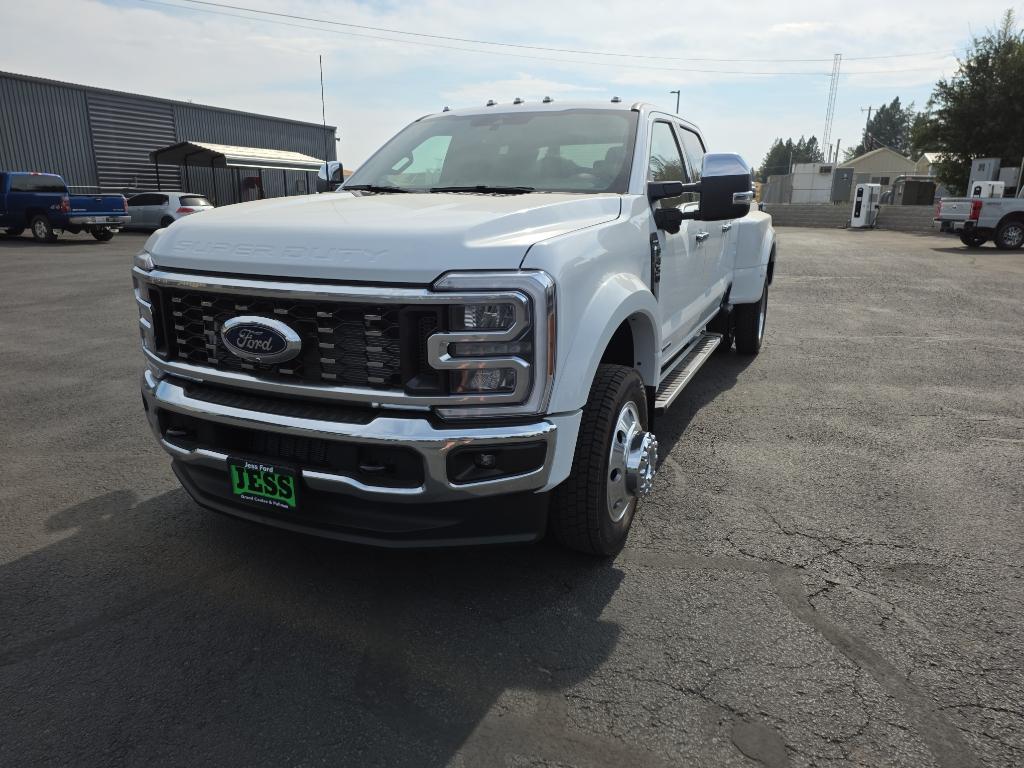 New 2026 Ford F-450 Lariat