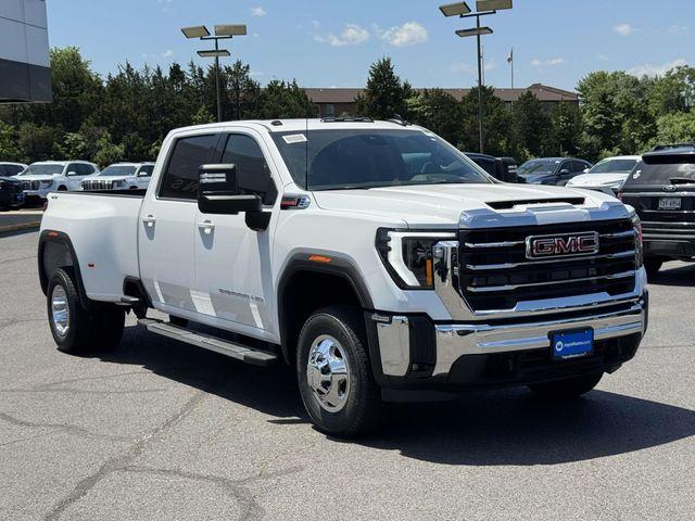 New 2026 GMC Sierra 3500 SLE