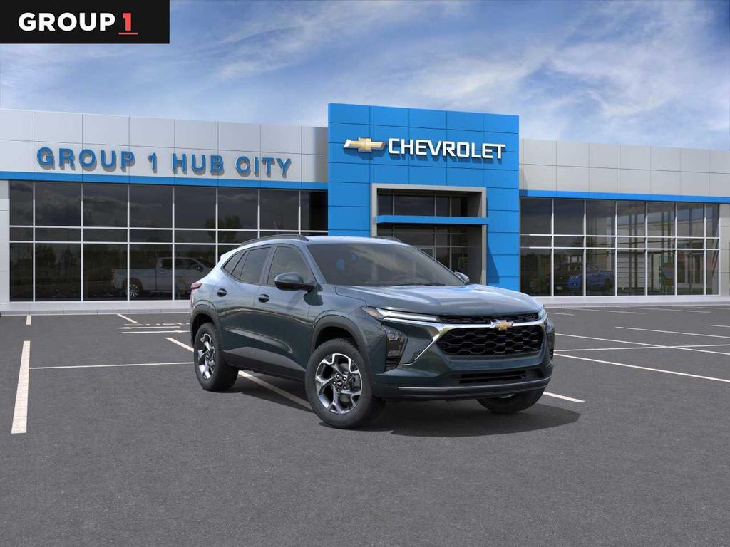 New 2026 Chevrolet Trax LT