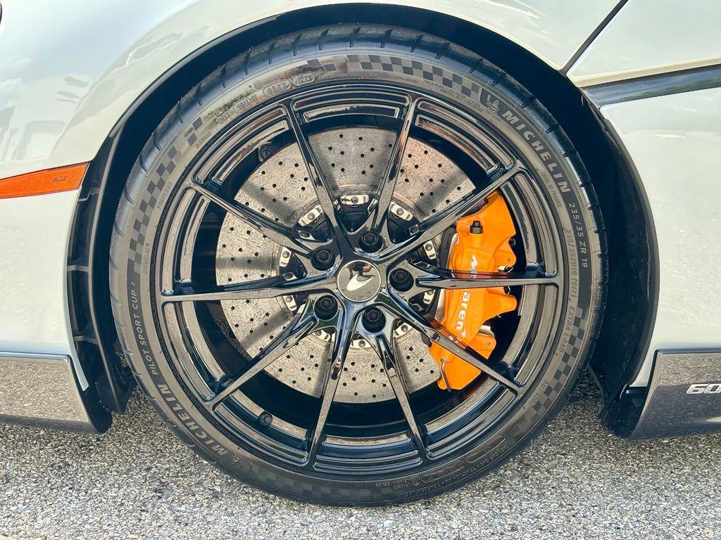 2020 Mclaren 600LT — миниатюра 18