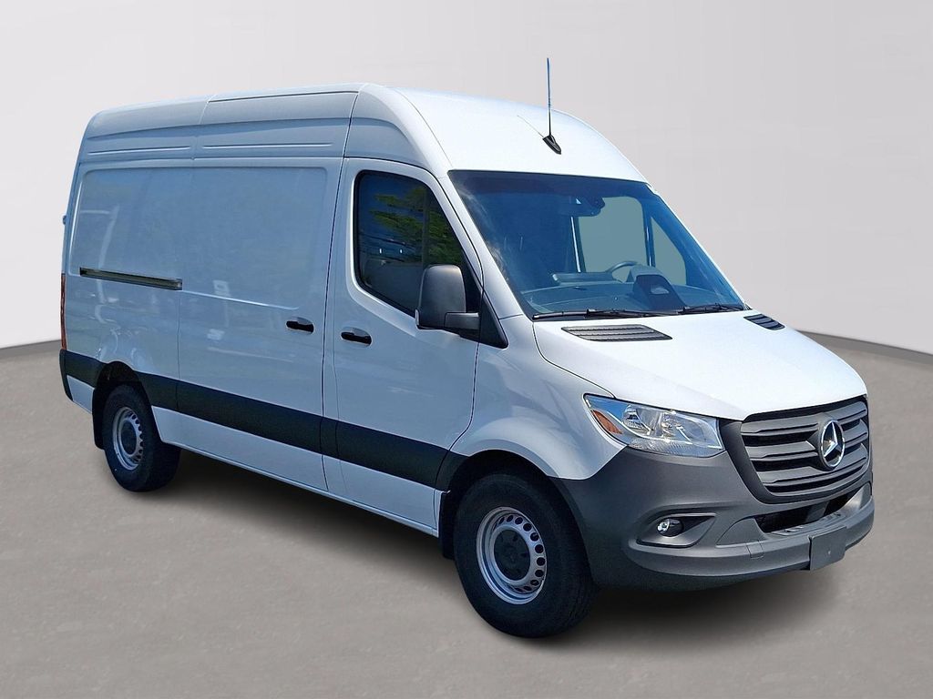 صورة 3 لـ 2025 Mercedes-BENZ OTHERS